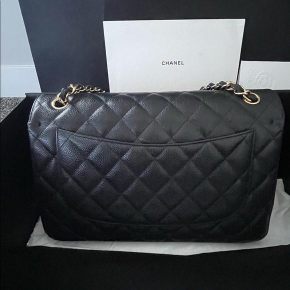 ✨Chanel Classic Jumbo Double Flap✨Black, Caviar, Gold Hardware - Picture 4 of 10